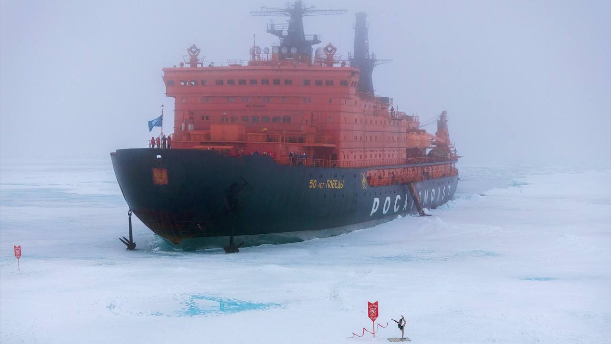 Мария Рослякова стала первой гимнасткой, выступившей на Северном полюсе