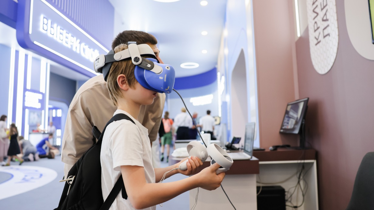 Студенты колледжей научат жителей столицы создавать цифровые аватары и управлять поездом на форуме «Москва 2030» 