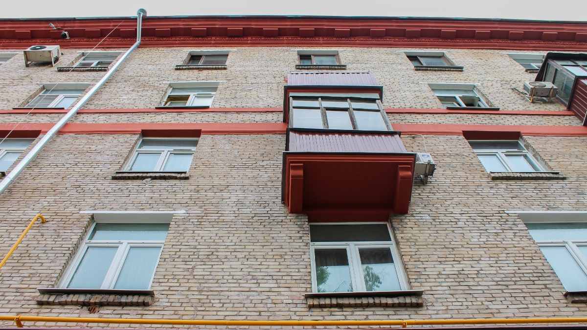 В 2025 году на северо-западе столицы завершается капитальный ремонт жилого дома с кинотеатром