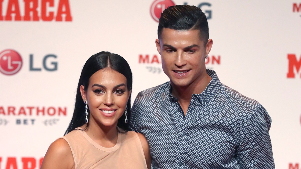 Криштиану Роналду и Джорджина Родригес: сколько детей, где живут, свадьба, отношения