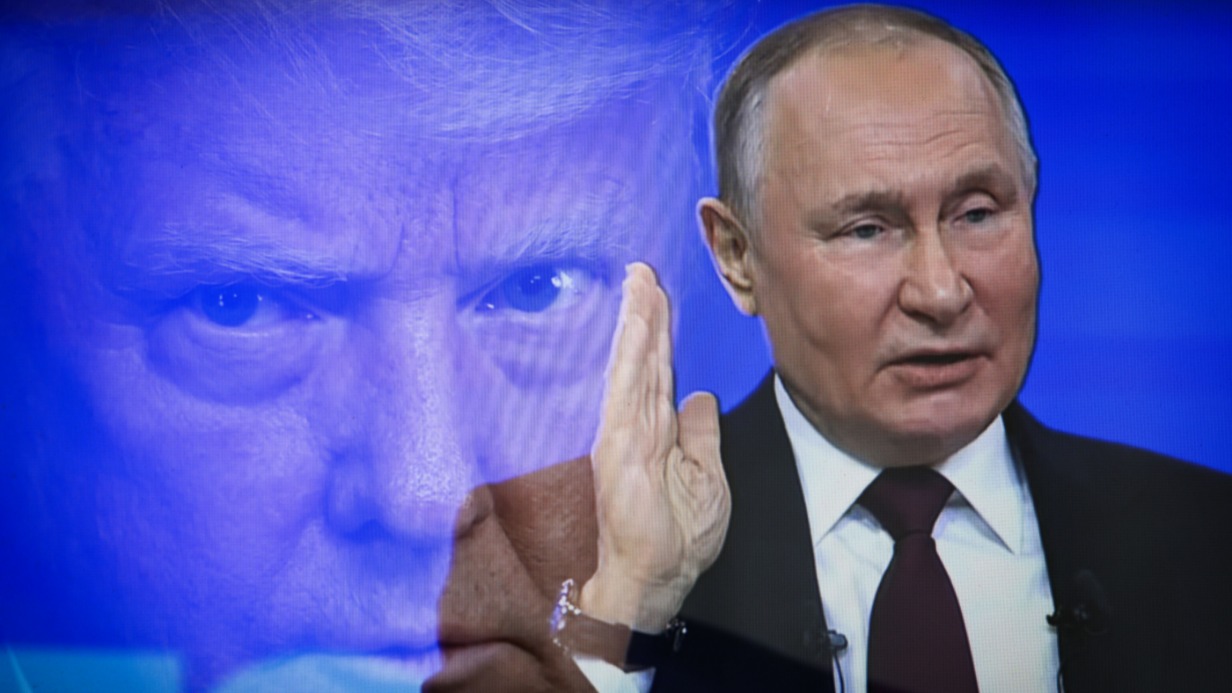 Президент РФ Владимир Путин и президент США Дональд Трамп встретятся в седьмой раз
