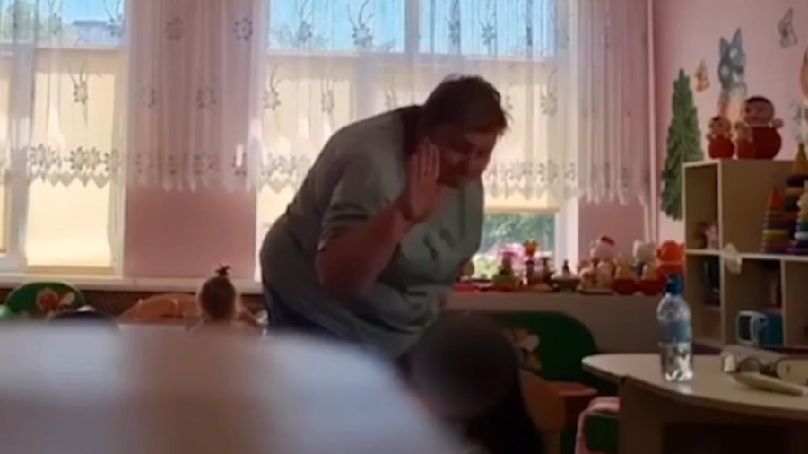Воспитательница детсада избила девочку в Новороссийске: главное о произошедшем