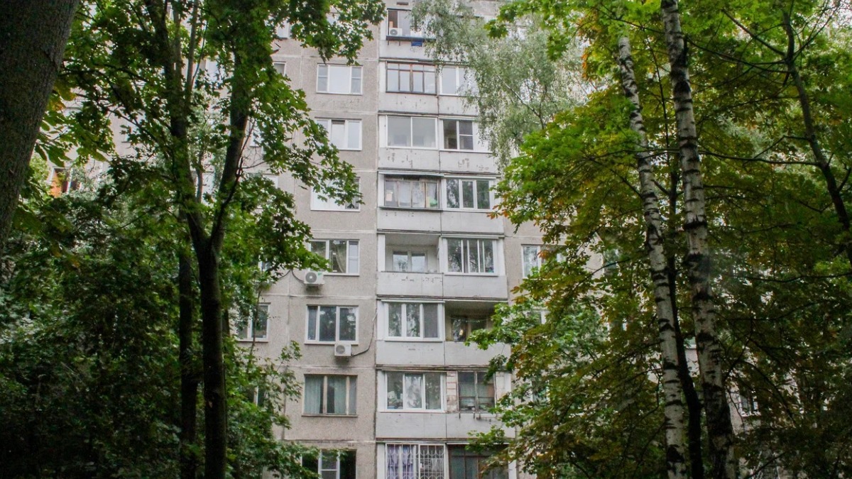 В жилом доме в Конькове заменили все лифтовое оборудование с расширением дверных проемов