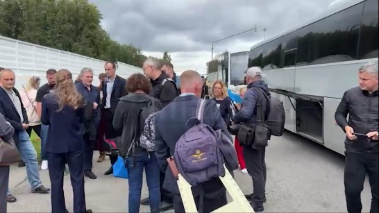 Журналистам из России предложили пожить на стадионе во время саммита на Аляске