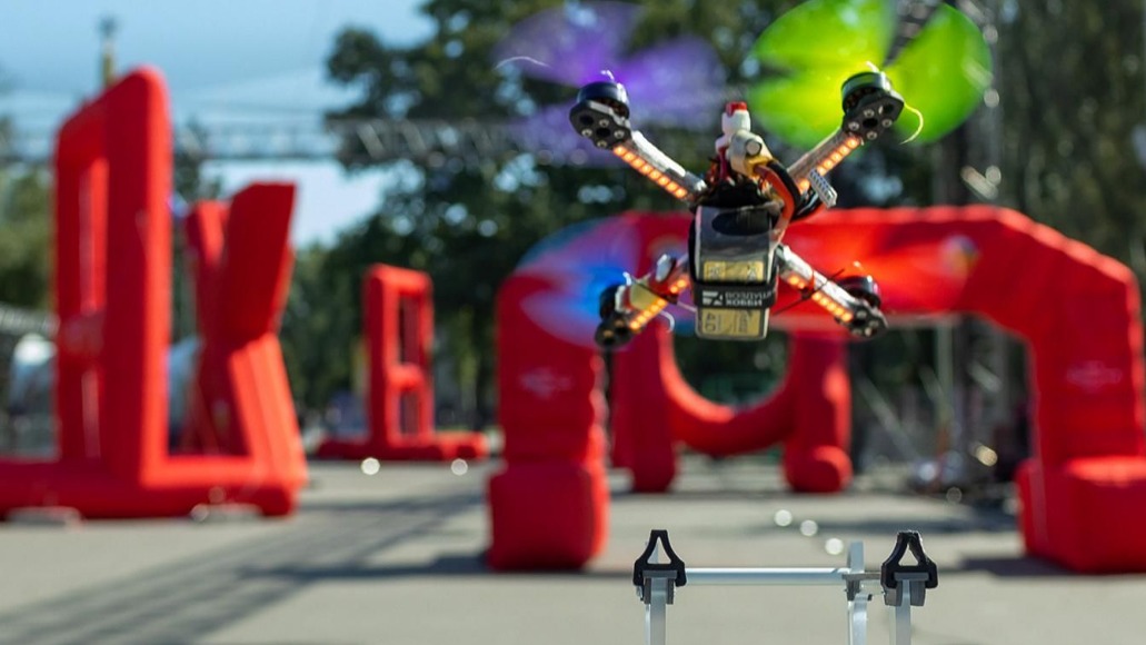 Россию на Кубке мэра Москвы по гонкам дронов представят семь команд 