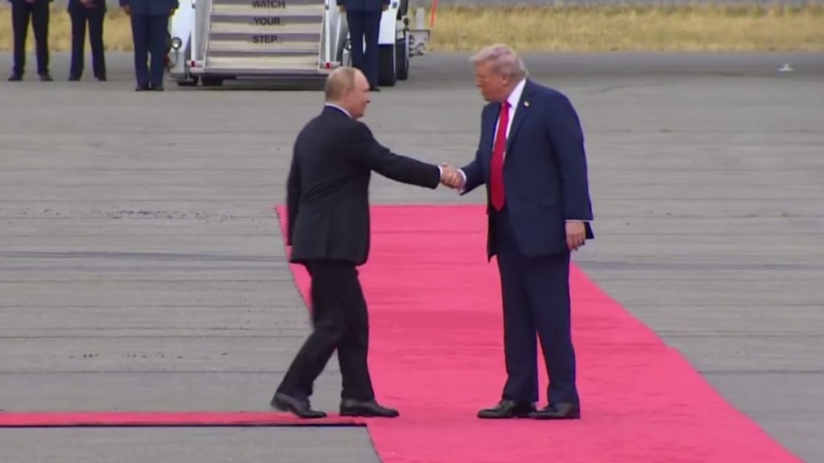 Переговоры Путина и Трампа на Аляске: первые кадры и новости