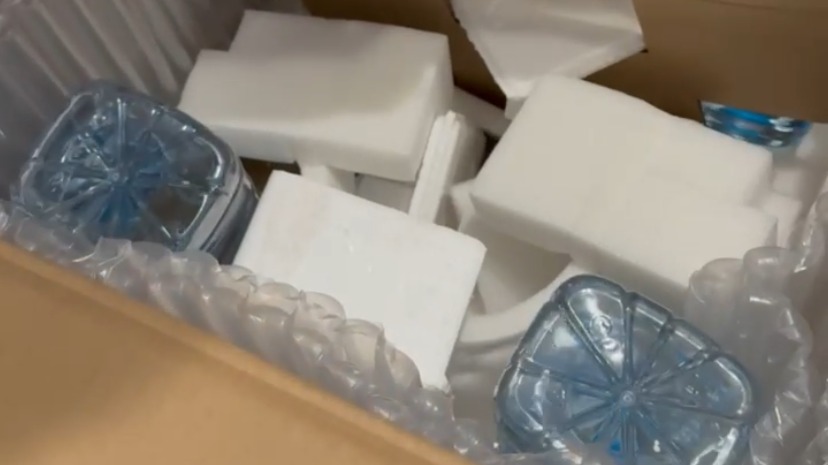 Пришел не тот товар: как оформить возврат на маркетплейсе - алгоритм действий, можно ли распаковывать покупку дома