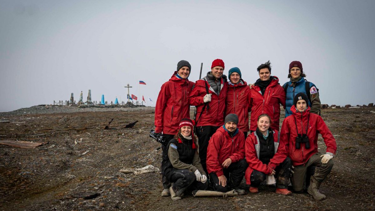 Столичные школьники и студенты колледжей вернулись из экспедиции на Крайний Север