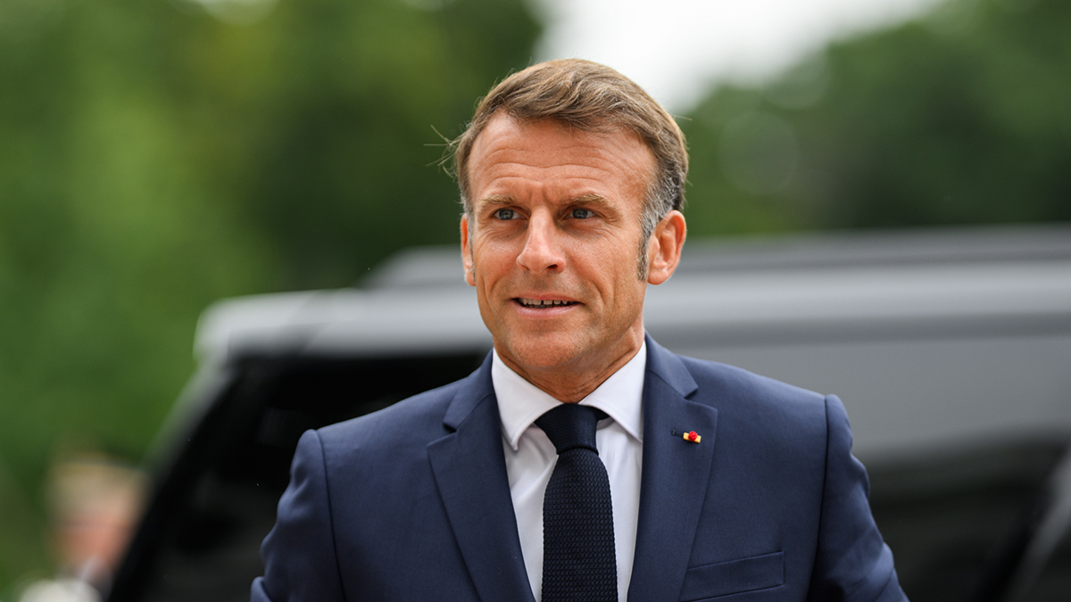 Макрон: Россия заплатит высокую цену, если откажется от переговоров