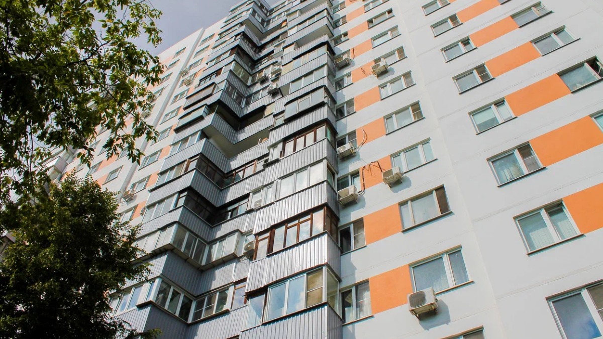 В районе Отрадное завершается капитальный ремонт дома 1983 года постройки