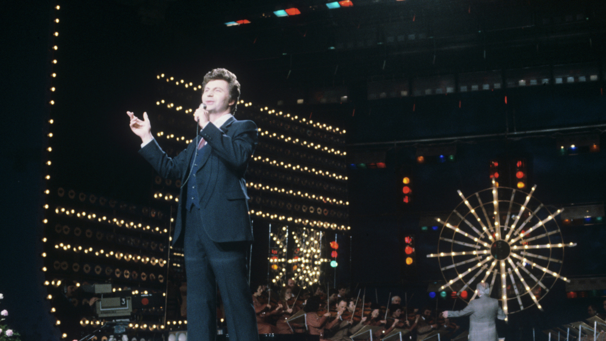 Скончался исполнитель легендарной песни «Фантазер» Ярослав Евдокимов