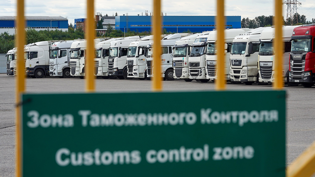 ФТС объяснила, кому, как и почему доначисляют утильсбор на автомобили из ЕАЭС