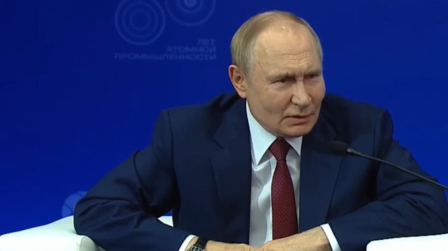 «С ума сойти!»: Путина удивила должность девушки, задавшей ему вопрос в Сарове