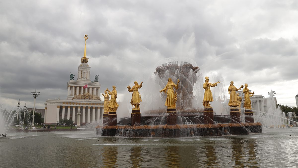 Глава Русского музея рассказала о подготовке картин к выставке на ВДНХ