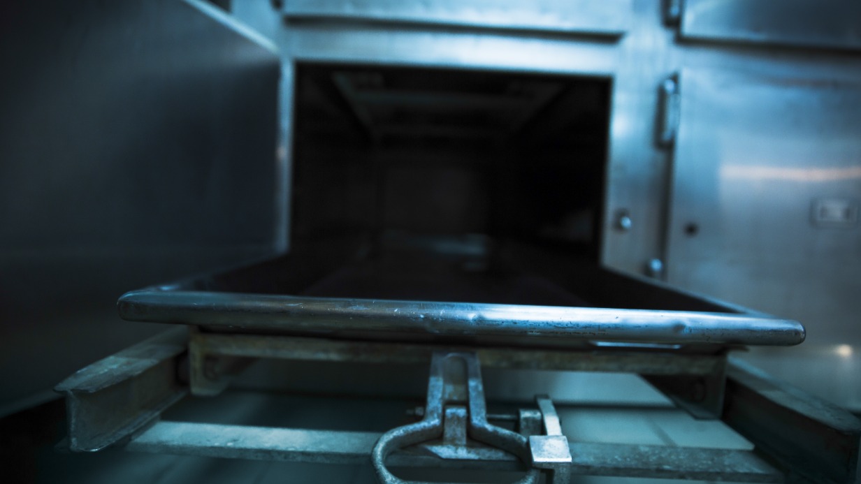 Австралийке вернули тело загадочно погибшего сына с вырезанным сердцем