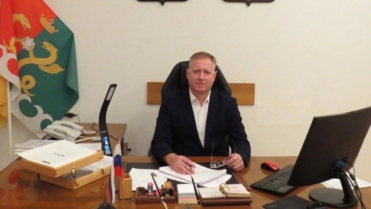 СМИ: Главу района под Пензой избили трубой из-за его желания снести баню