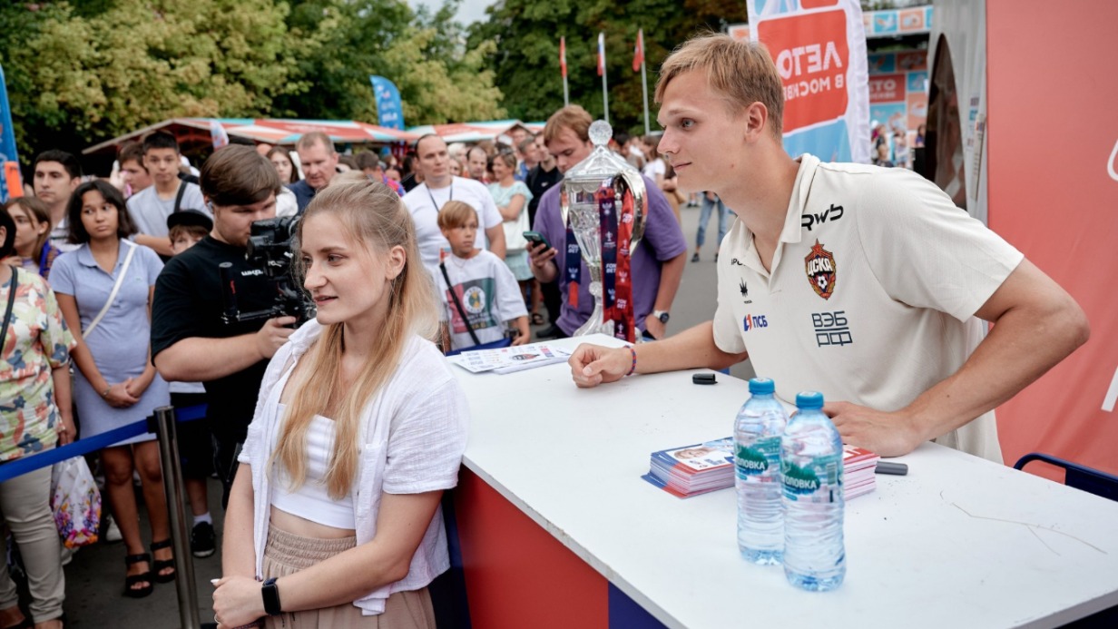 Семейный фестиваль с дегустацией гигантского торта пройдет в Фестивальном парке