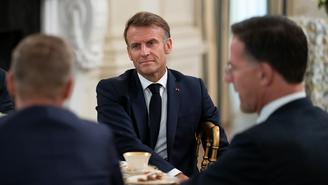 Упоминание о бойфренде* Макрона нашли в переписках Эпштейна