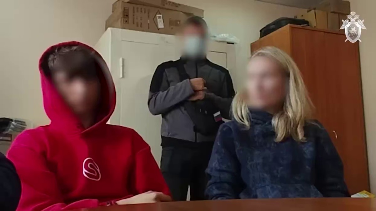 Допрос готовивших теракт на объекте ОПК в Ижевске подростков сняли на видео