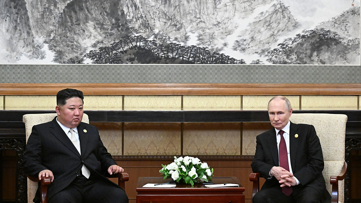 Путин пригласил Ким Чен Ына приехать в Россию
