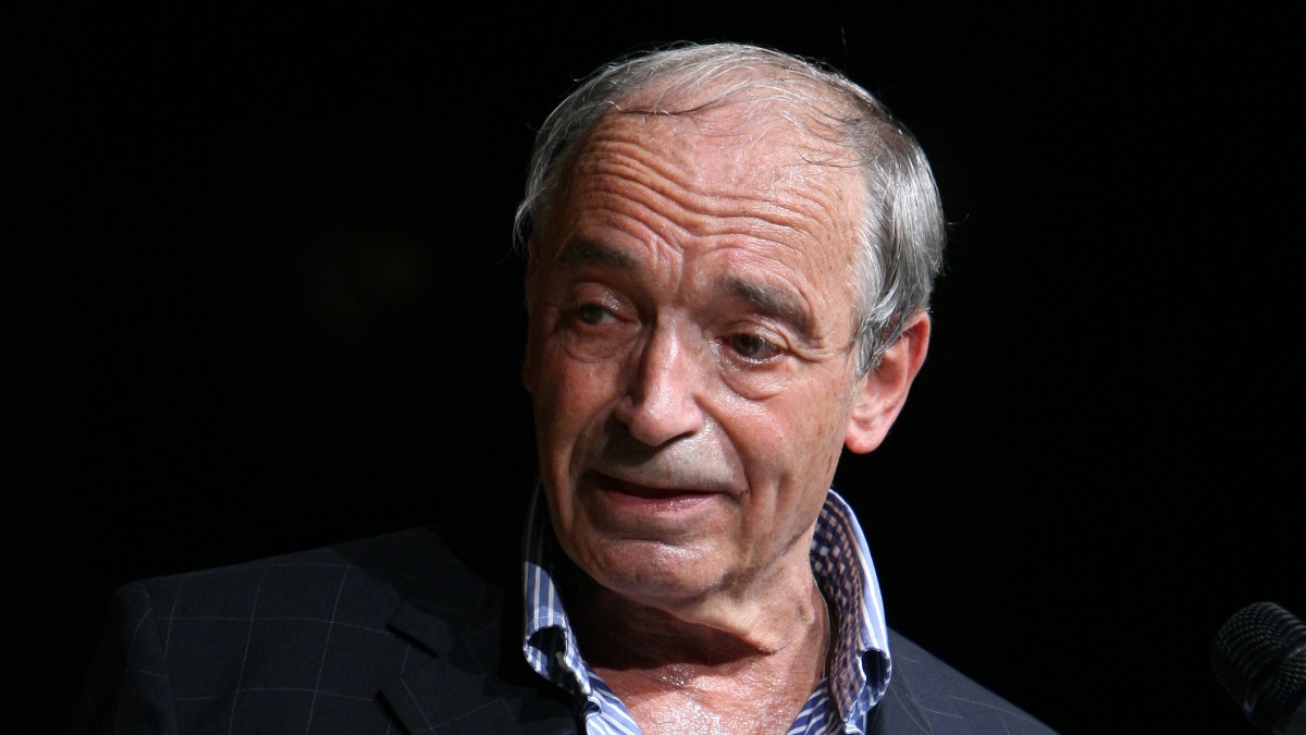 Валентин Гафт во время выступления на одном из творческих вечеров