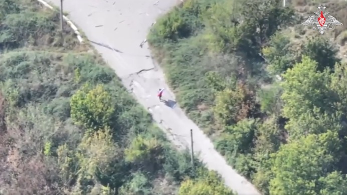 Минобороны: ВС РФ контролируют около половины территории Купянска