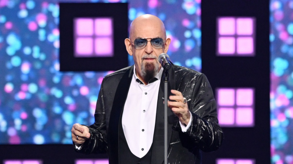 Шуфутинский во время концерта в Государственном Кремлевском дворце