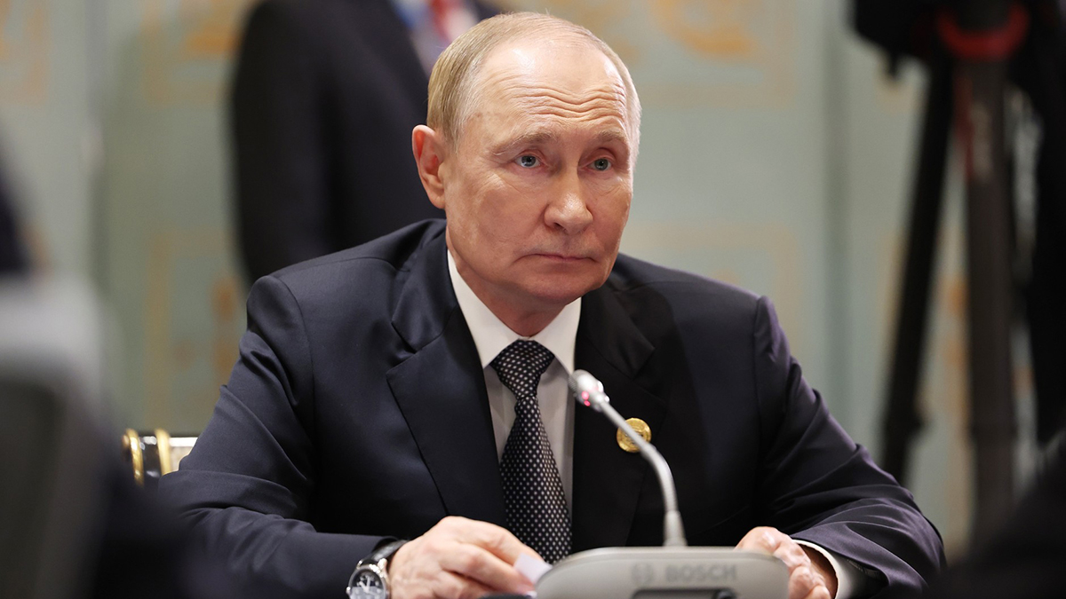 68b851cb82682c27d3ad409f Путин: Украина пытается затыкать дыры в зоне СВО, перебрасывая свои силы