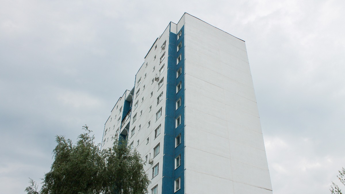 На юге столицы завершается капитальный ремонт жилого дома 1984 года постройки