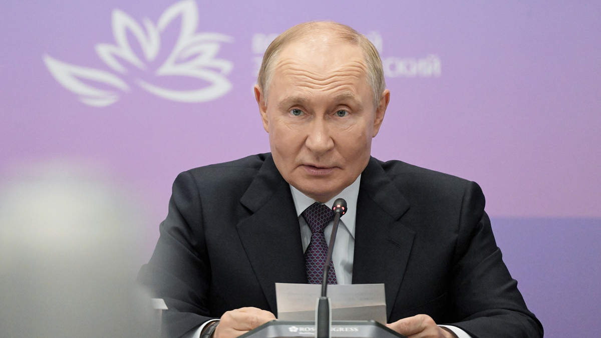 Путин: Нужно обеспечить мягкую и спокойную посадку экономики РФ