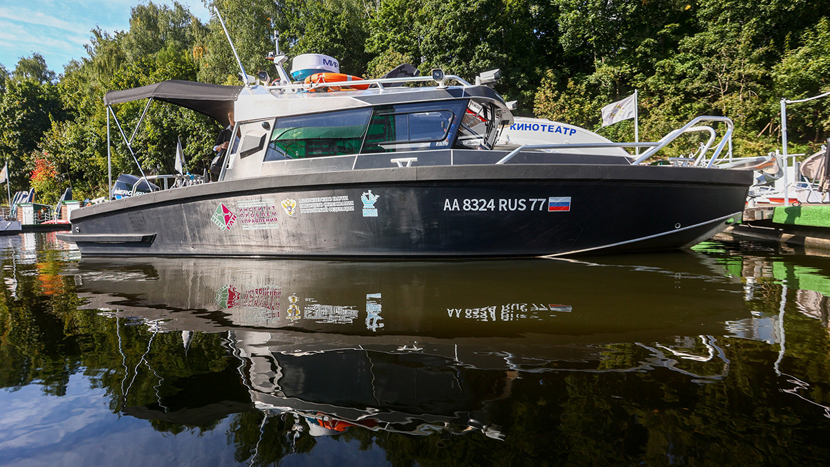 Первый в мире учебный безэкипажный катер разработали в России