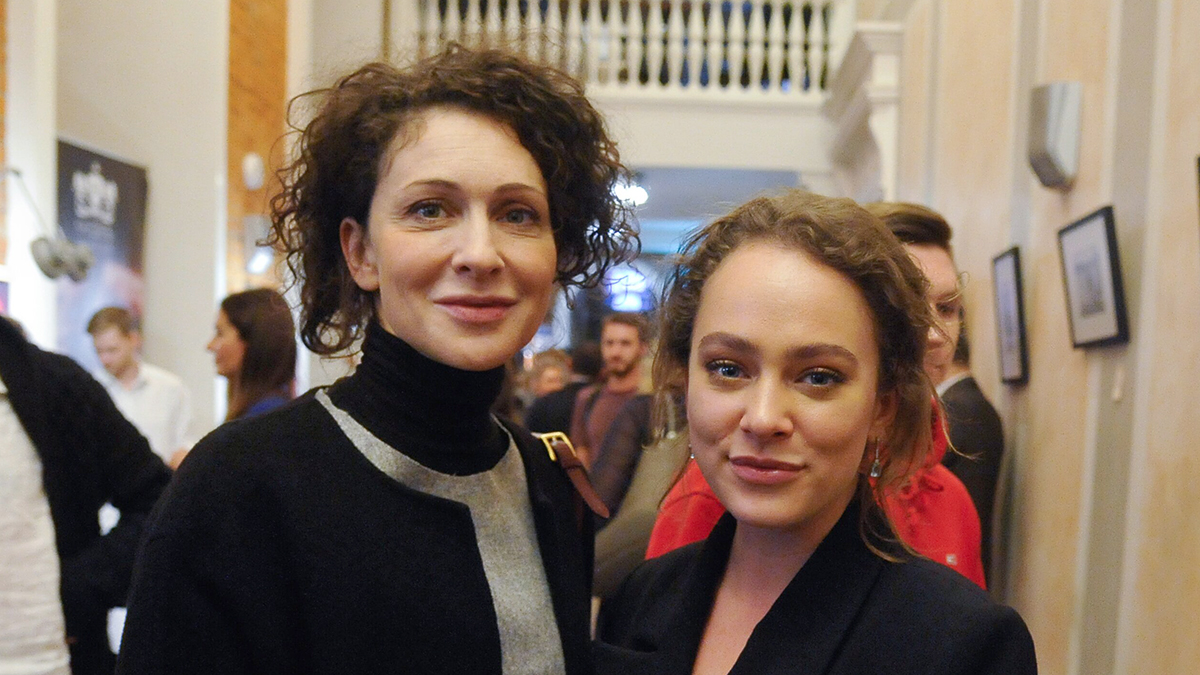 Ксения Раппопорт навестила свою дочь Аглаю Тарасову