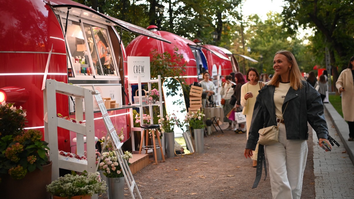 Увидеть балет на воде и побывать на гастрофестивале смогут москвичи в День города