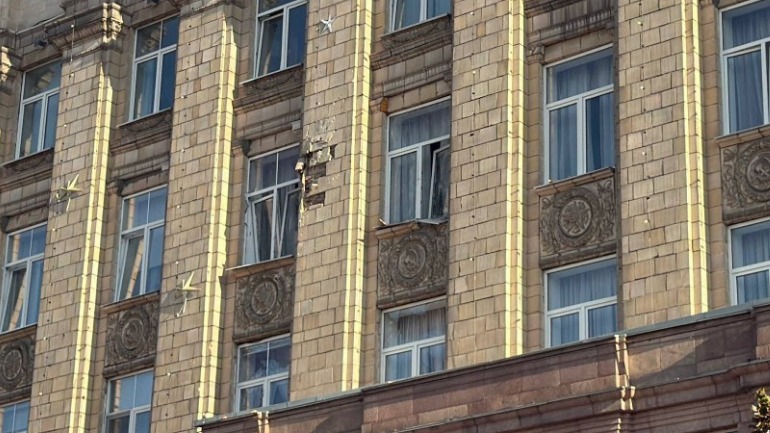 Здание правительства Белгородской области подверглось атаке БПЛА