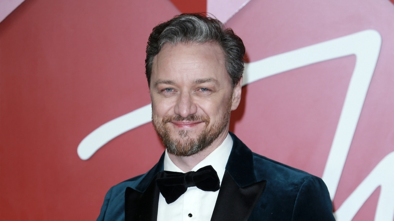 Неизвестный напал на актера Джеймса Макэвоя в баре в Торонто