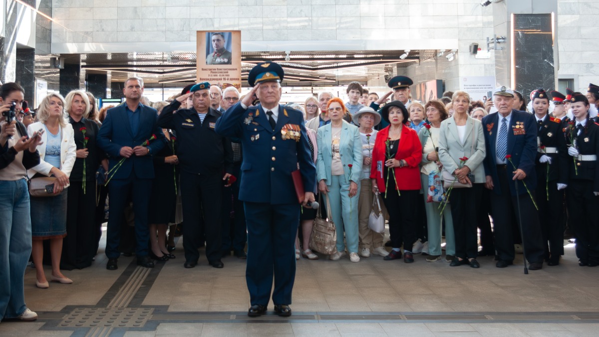 Панно воинской славы открыли на станции Зеленоград-Крюково МЦД-3