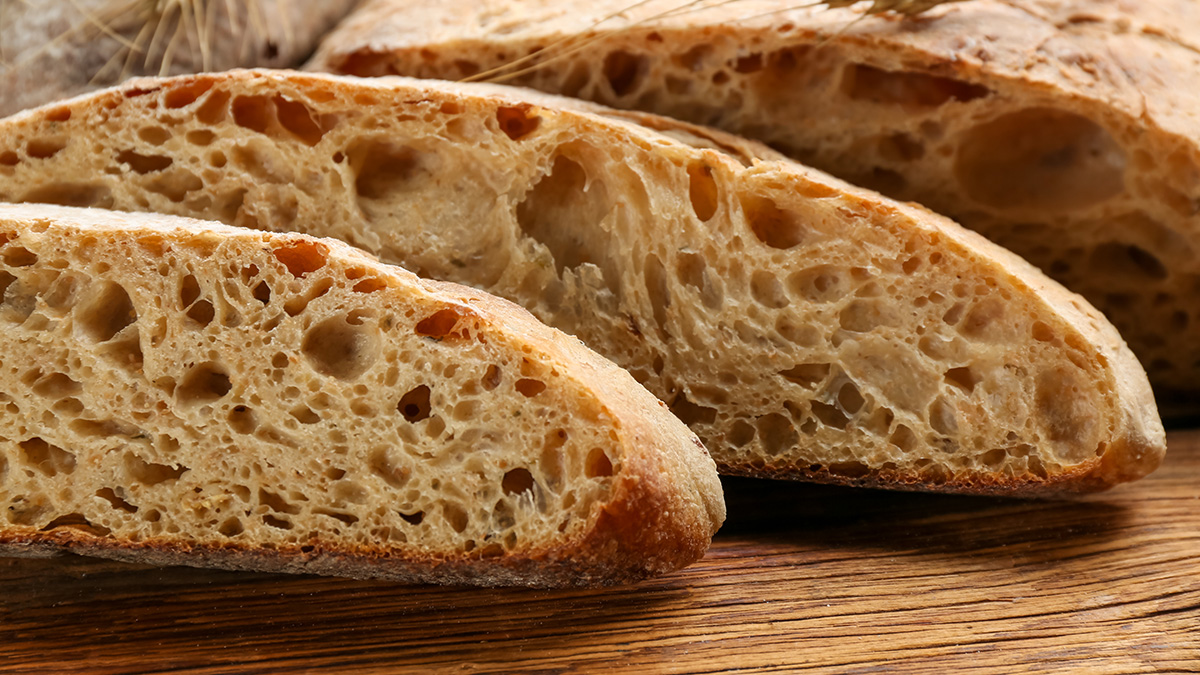 Shot: Москвич отравился купленной во «Вкусвилле» чиабаттой