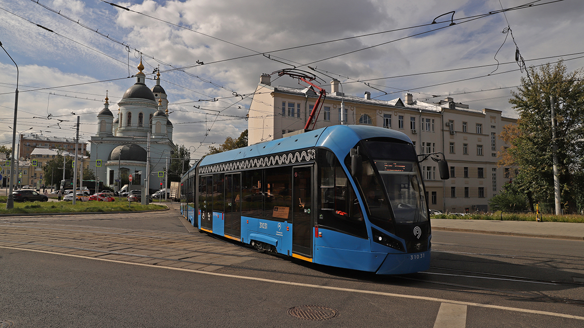 Первый в России полностью беспилотный трамвай запустили в московском Строгине