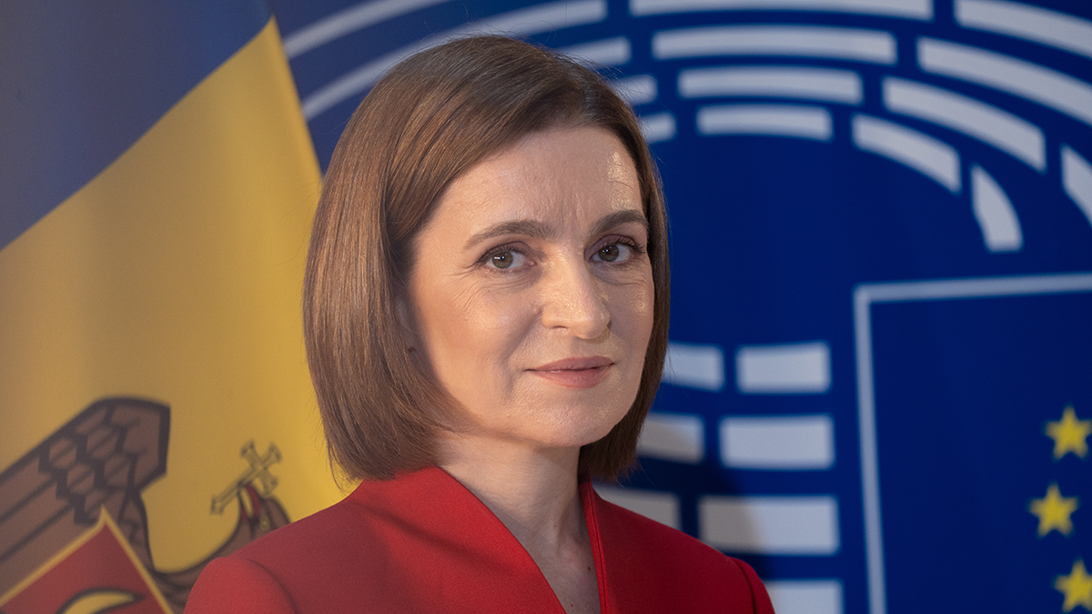 Санду получила от Макрона дорогостоящий подарок