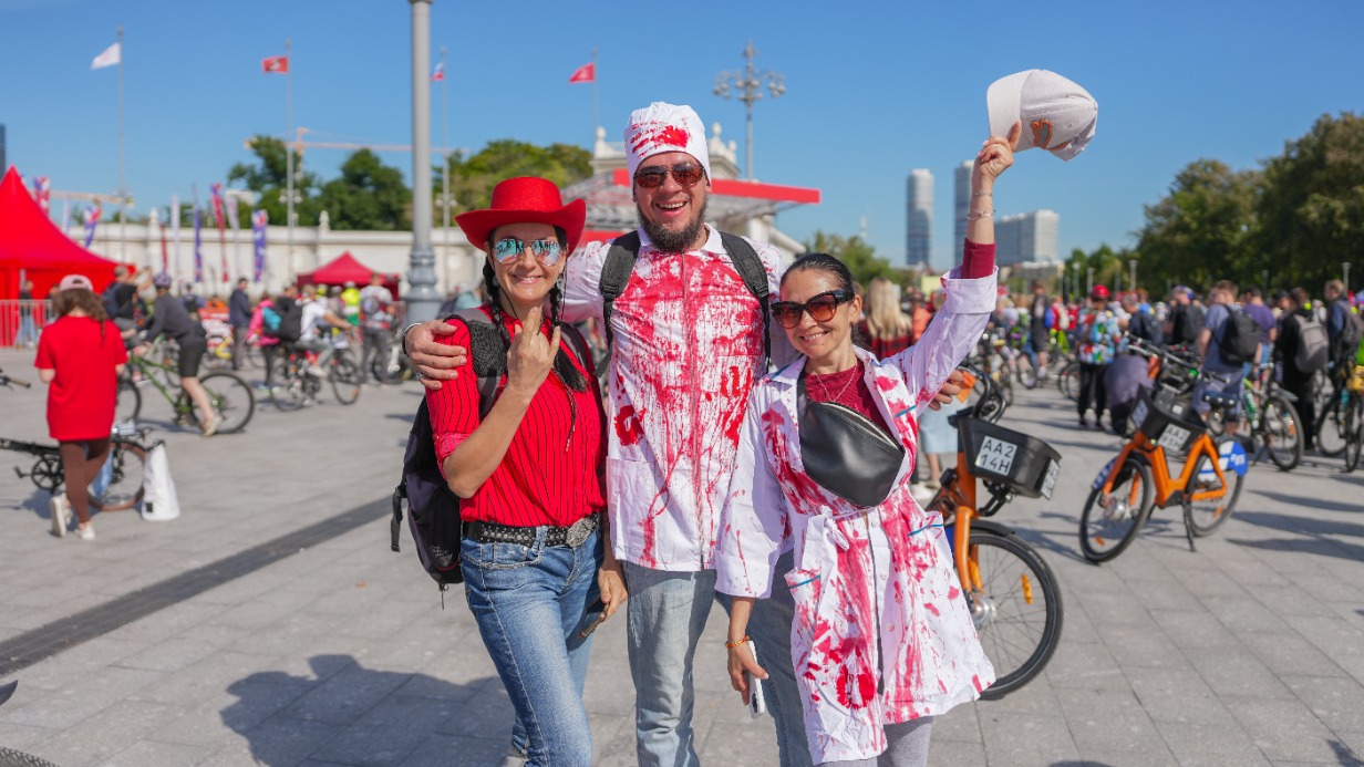 Максим Ликсутов: Более 60 тысяч человек приняли участие в осеннем велофестивале