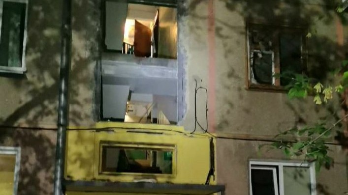 Три человека пострадали при взрыве бытового газа в Ангарске