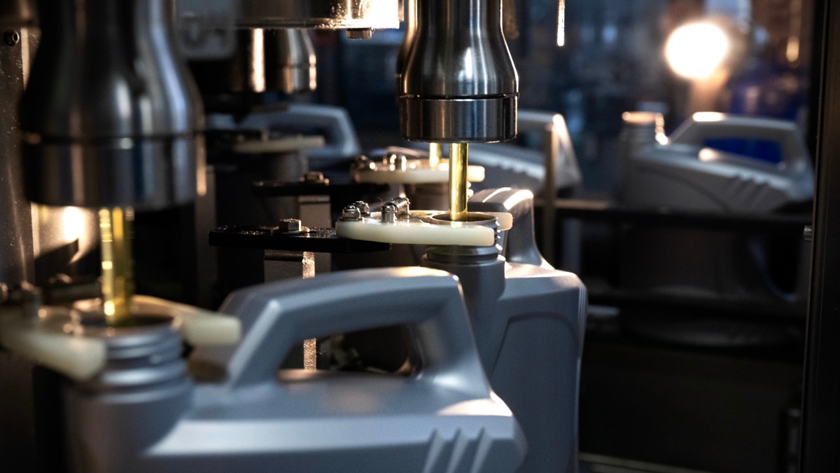 «Газпромнефть-СМ» нарастила выпуск смазочных материалов для металлургии