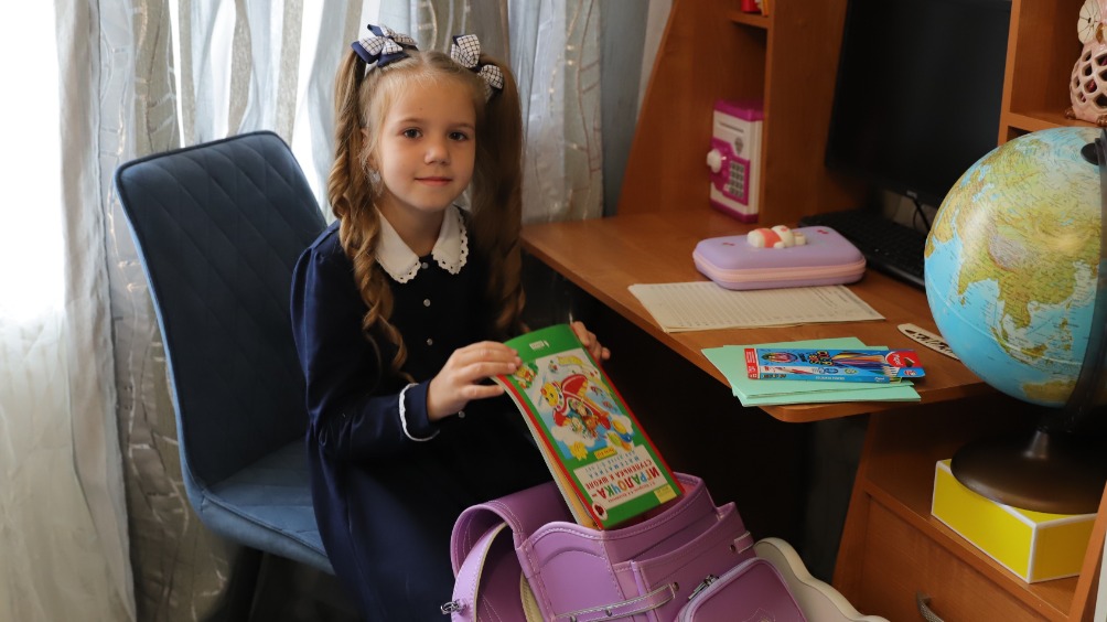 Москвичка Милана Ардашелия собирается в школу