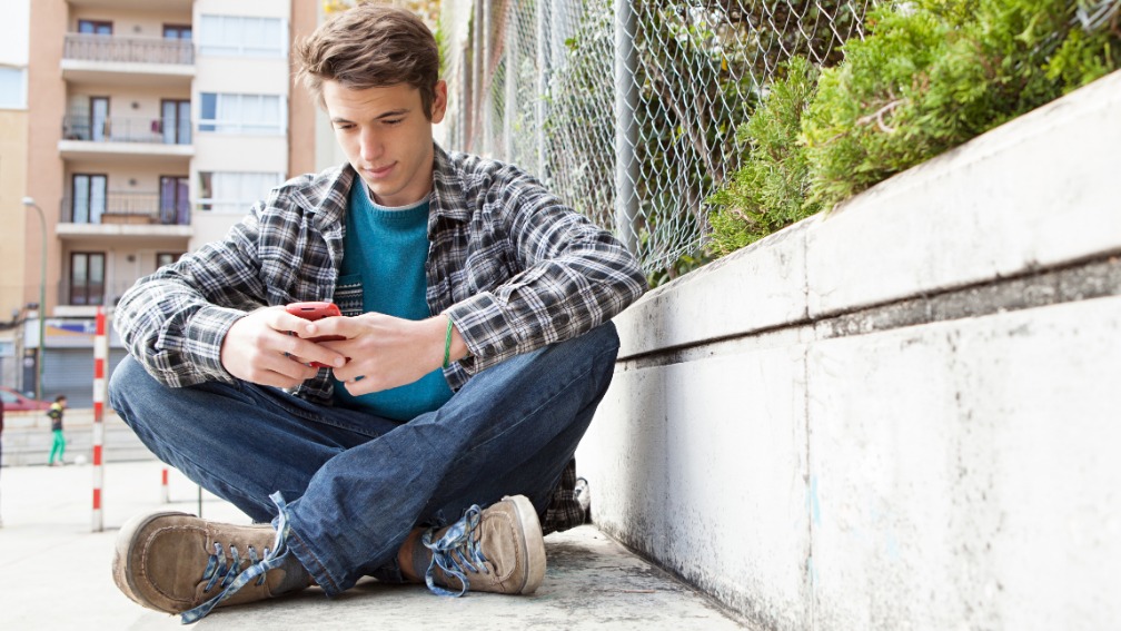 Замкнутость на цифровых технологиях стала одним из факторов, которые негативно сказываются на формировании здоровой личности