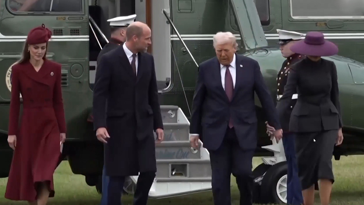 Психолог объяснил, от чего защищается Мелания Трамп с помощью своей шляпы