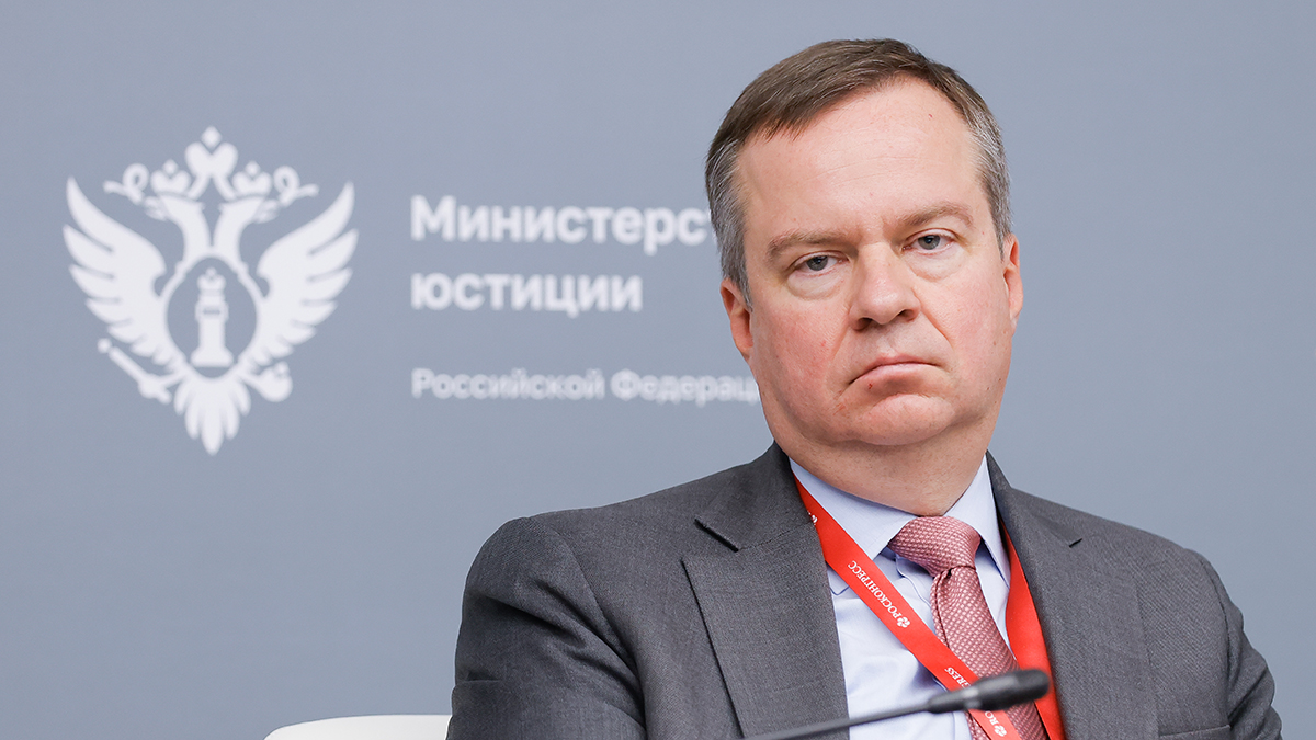 Замглавы Минфина Моисеев: Госпакет «Шереметьево» могут продать к концу года