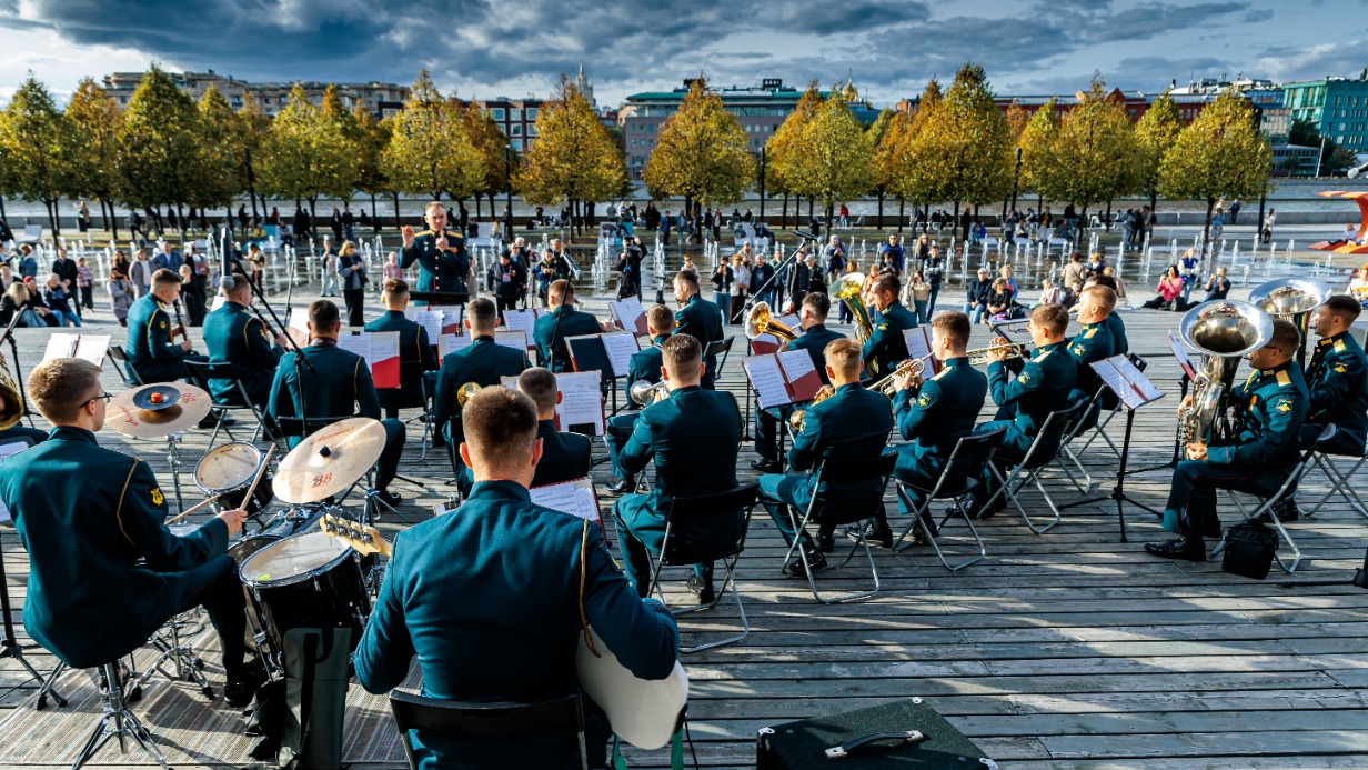 Завершился IX сезон программы «Военные оркестры в парках» в Москве