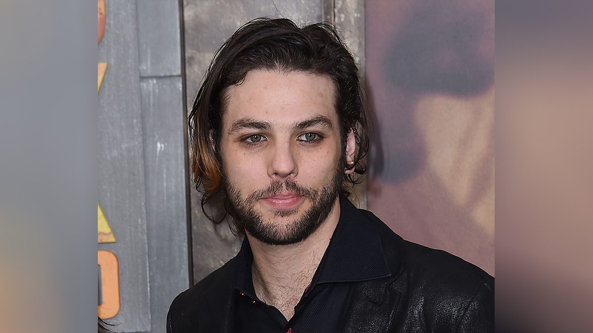 People: Верблюд укусил сына Присциллы Пресли за голову