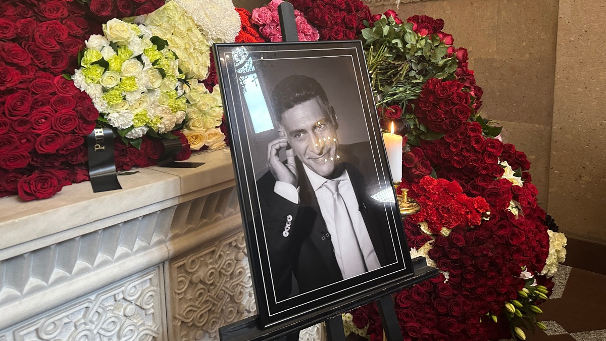 Симоньян на церемонии прощания с Кеосаяном прочитала ему стихотворение