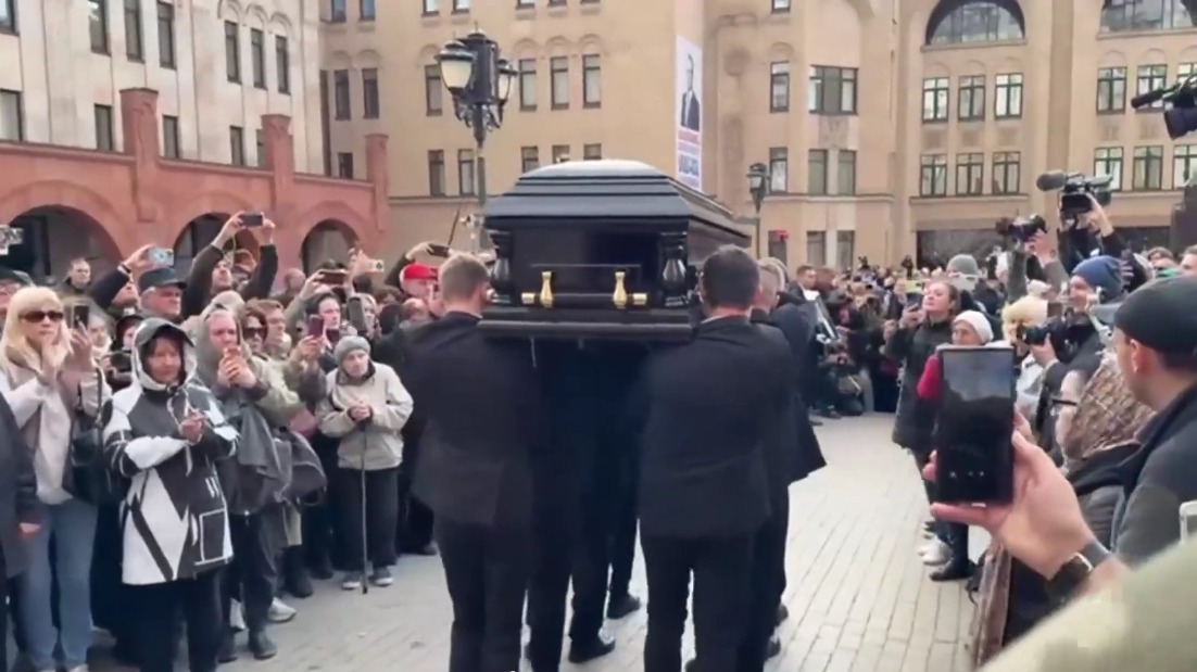 Прощание с Тиграном Кеосаяном завершилось аплодисментами